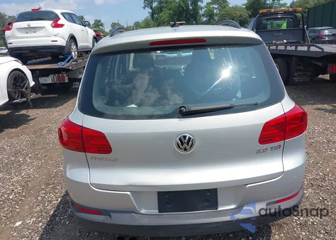 2015 Volkswagen Tiguan S z USA, uszkodzony, nr VIN WVGAV7AX9FW594437